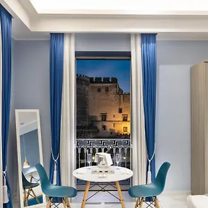 Bed & Breakfast Main - Municipio, Napoli